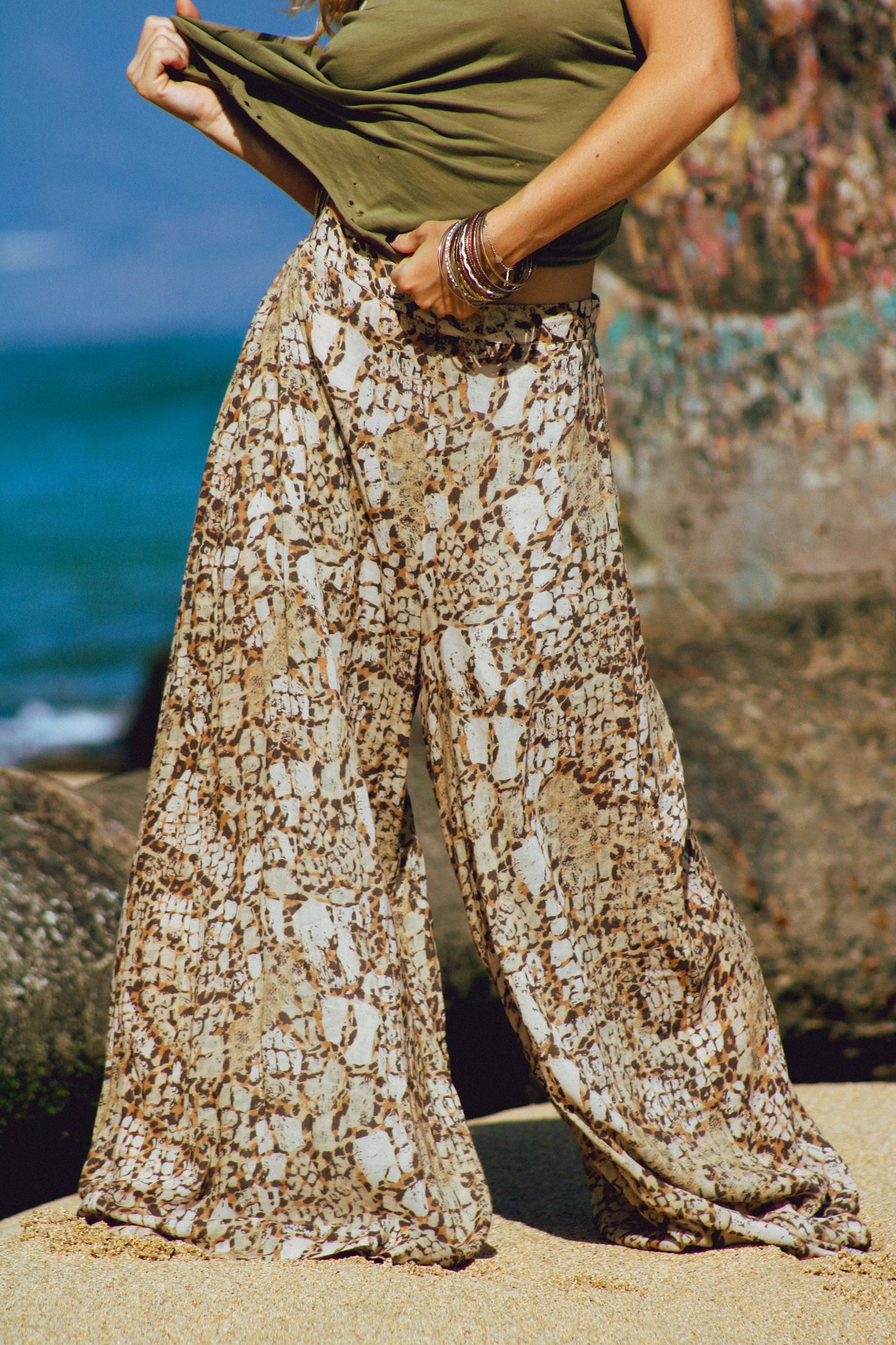 Aloha Python Jets Pants