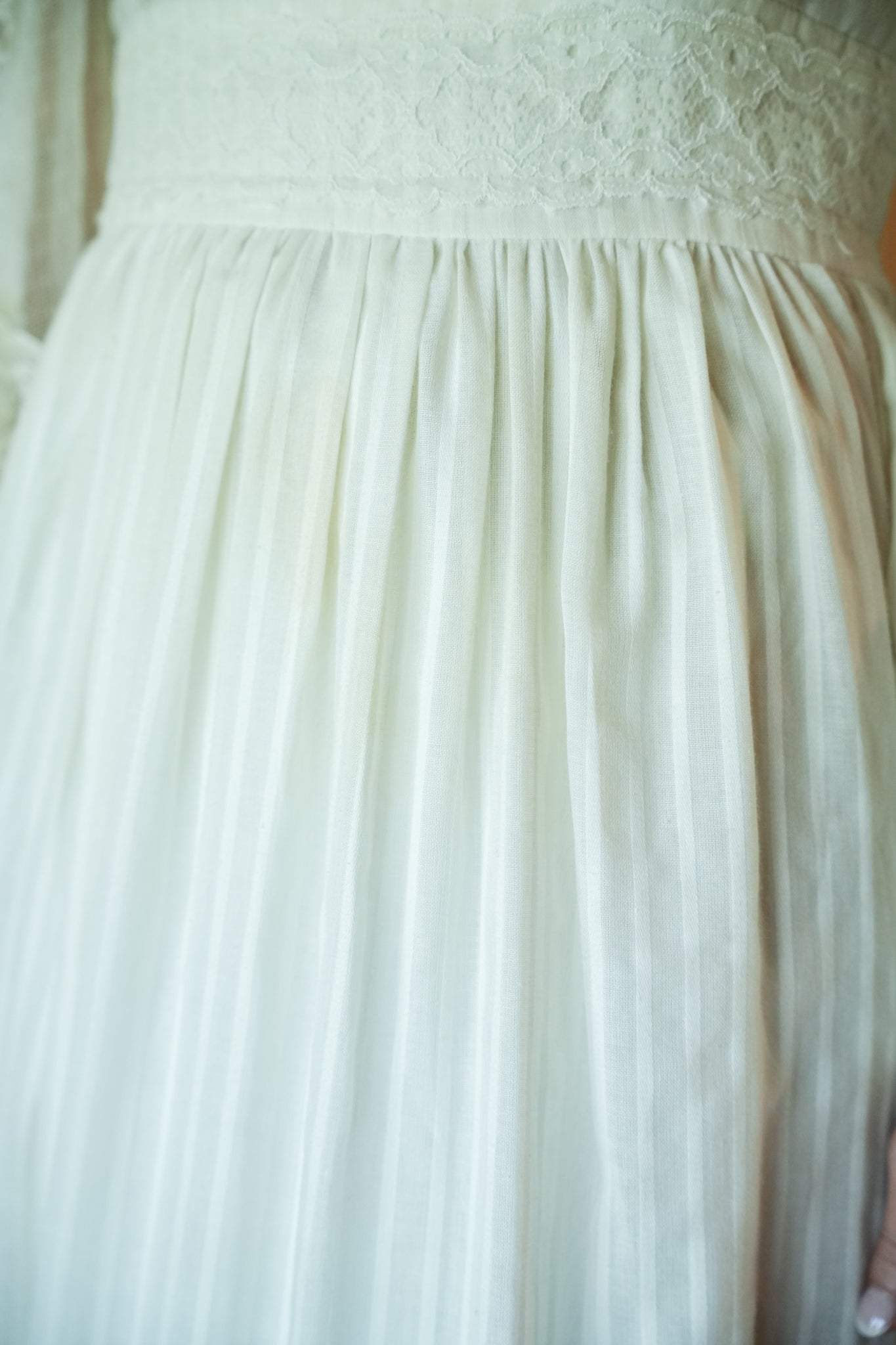 1970's Gunne Sax Victorian Style Sleeved Lace Wedding Dress