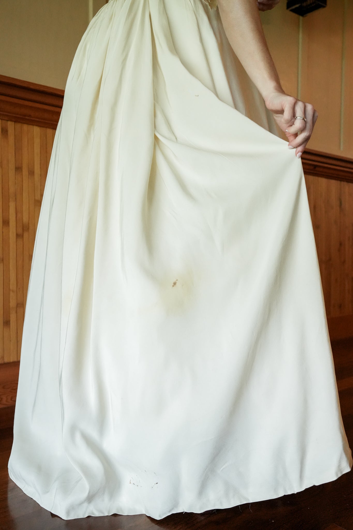 Vintage Quarter Sleeve Bridal Gown