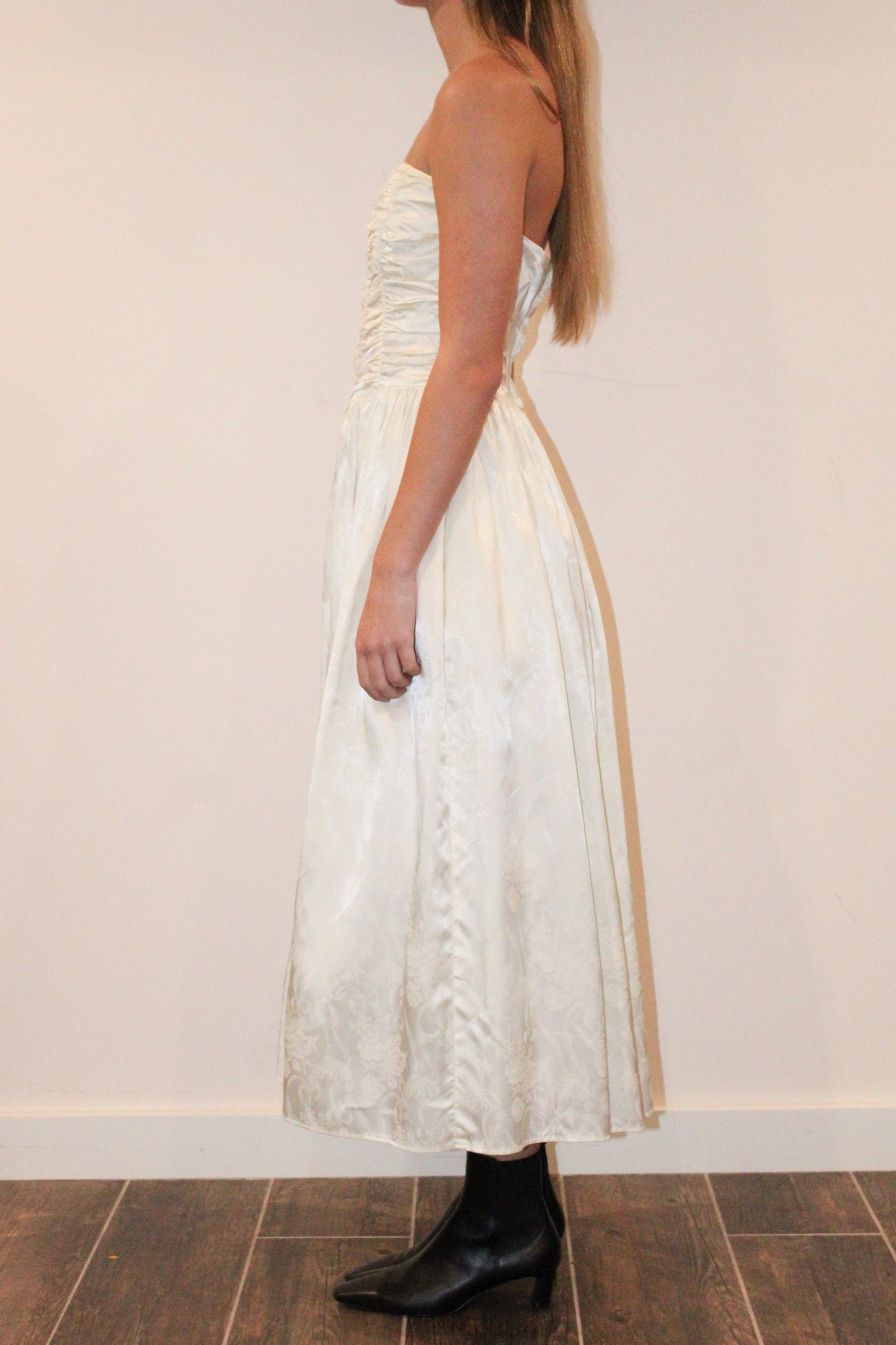 1970s Gunne Sax White Rouched Party Dress