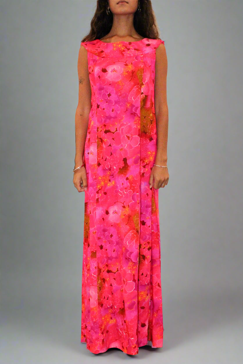 Ti'a Barkcloth Pink Maxi Muʻumuʻu