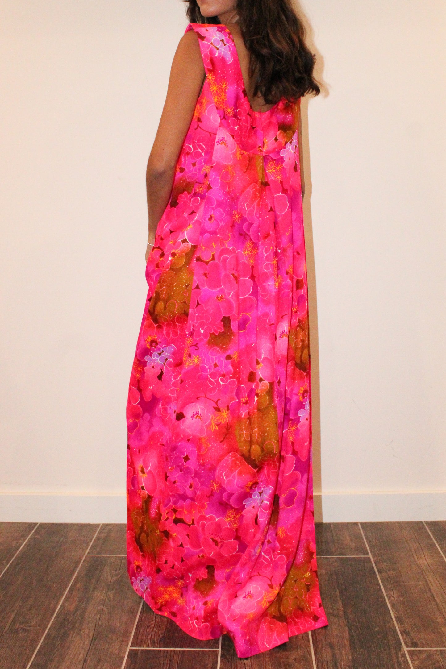 Ti'a Barkcloth Pink Maxi Muʻumuʻu