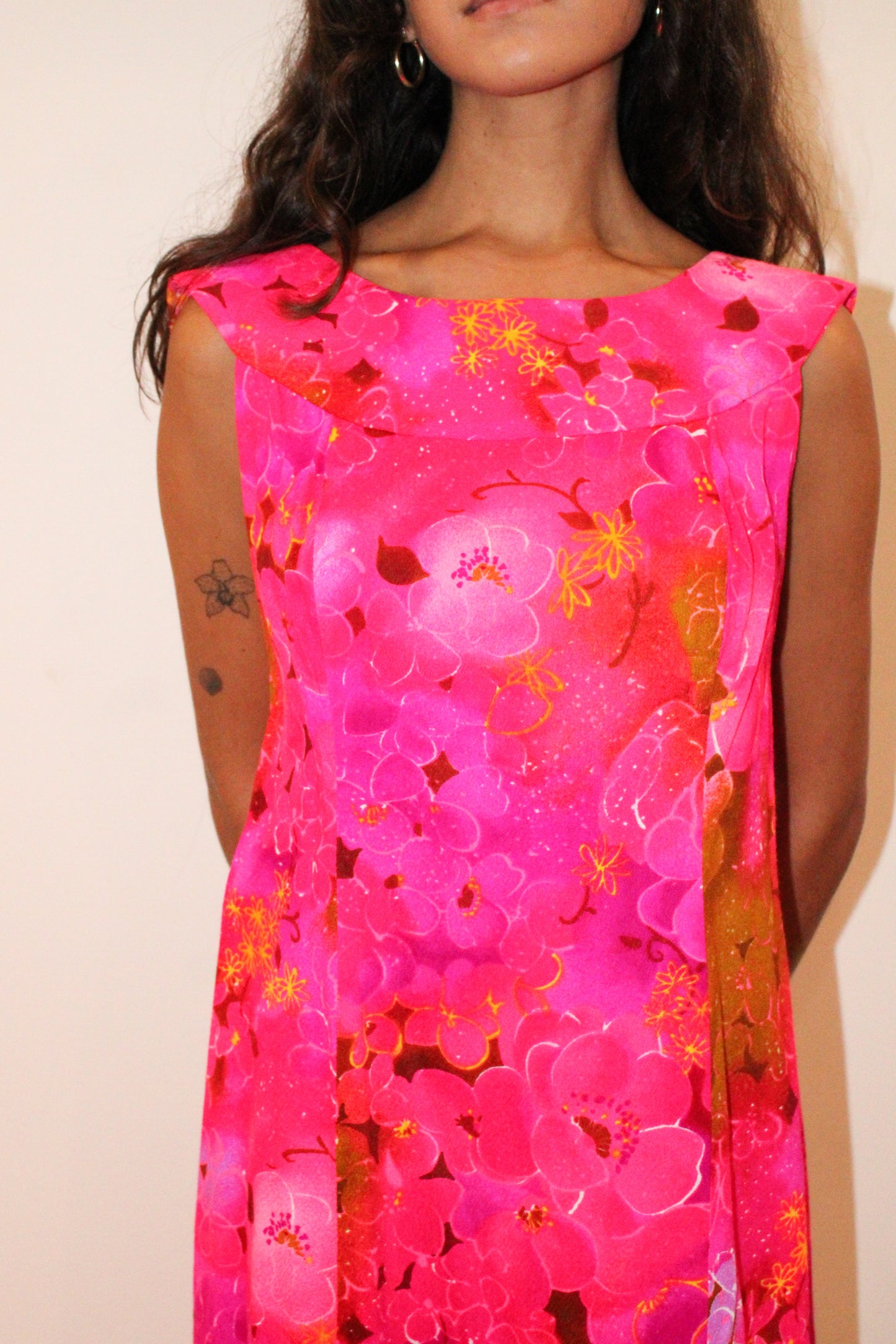 Ti'a Barkcloth Pink Maxi Muʻumuʻu