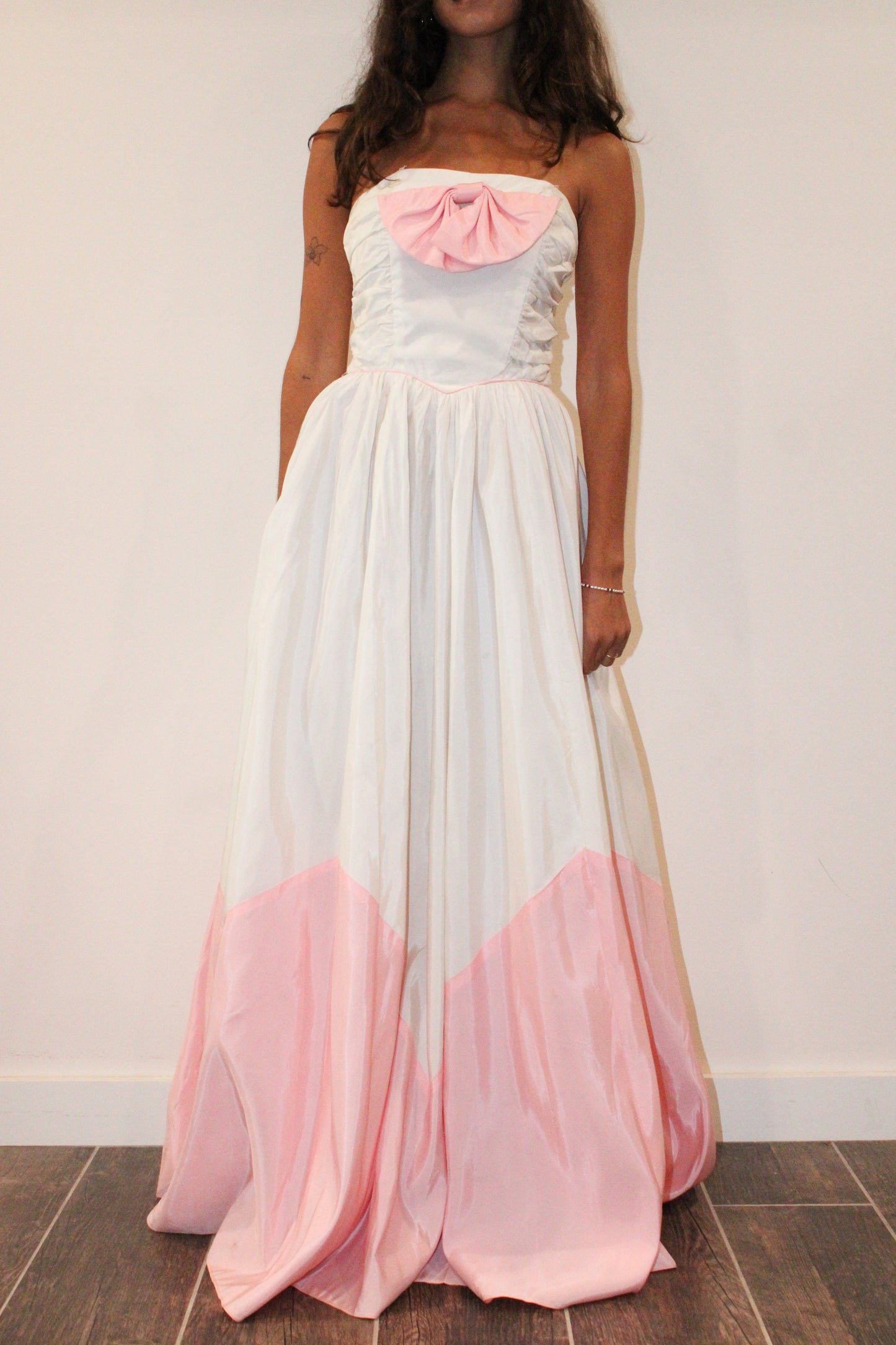 1980s White & Pink Bow Party Gown