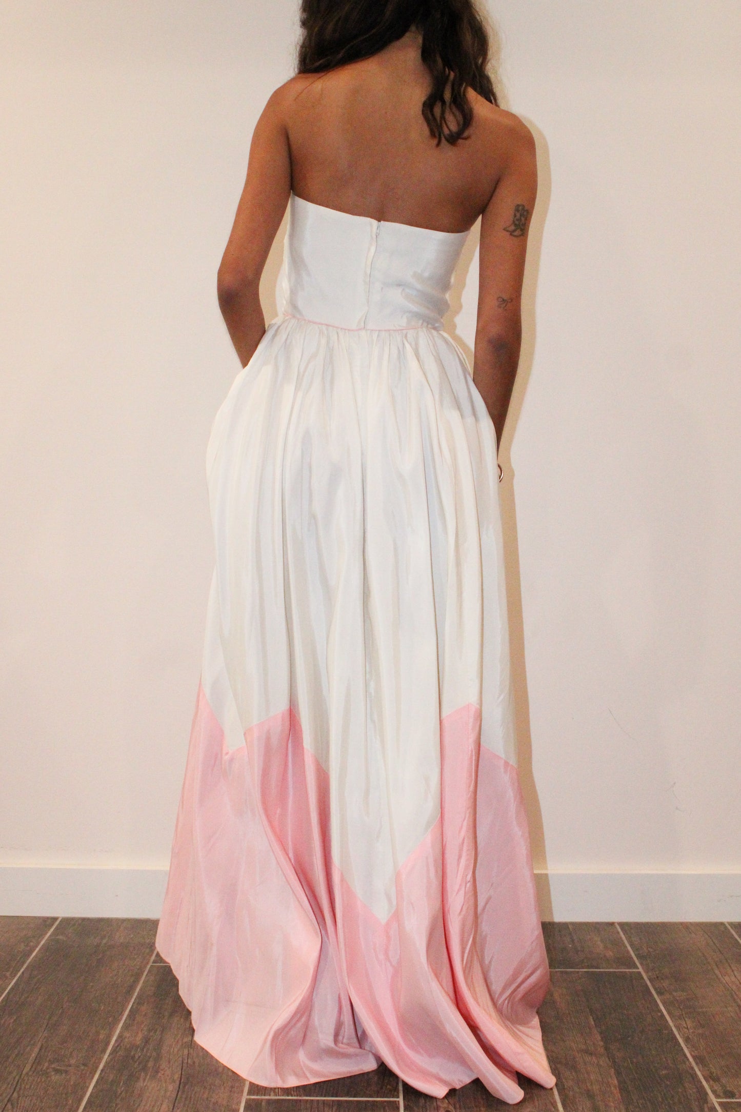 1980s White & Pink Bow Party Gown