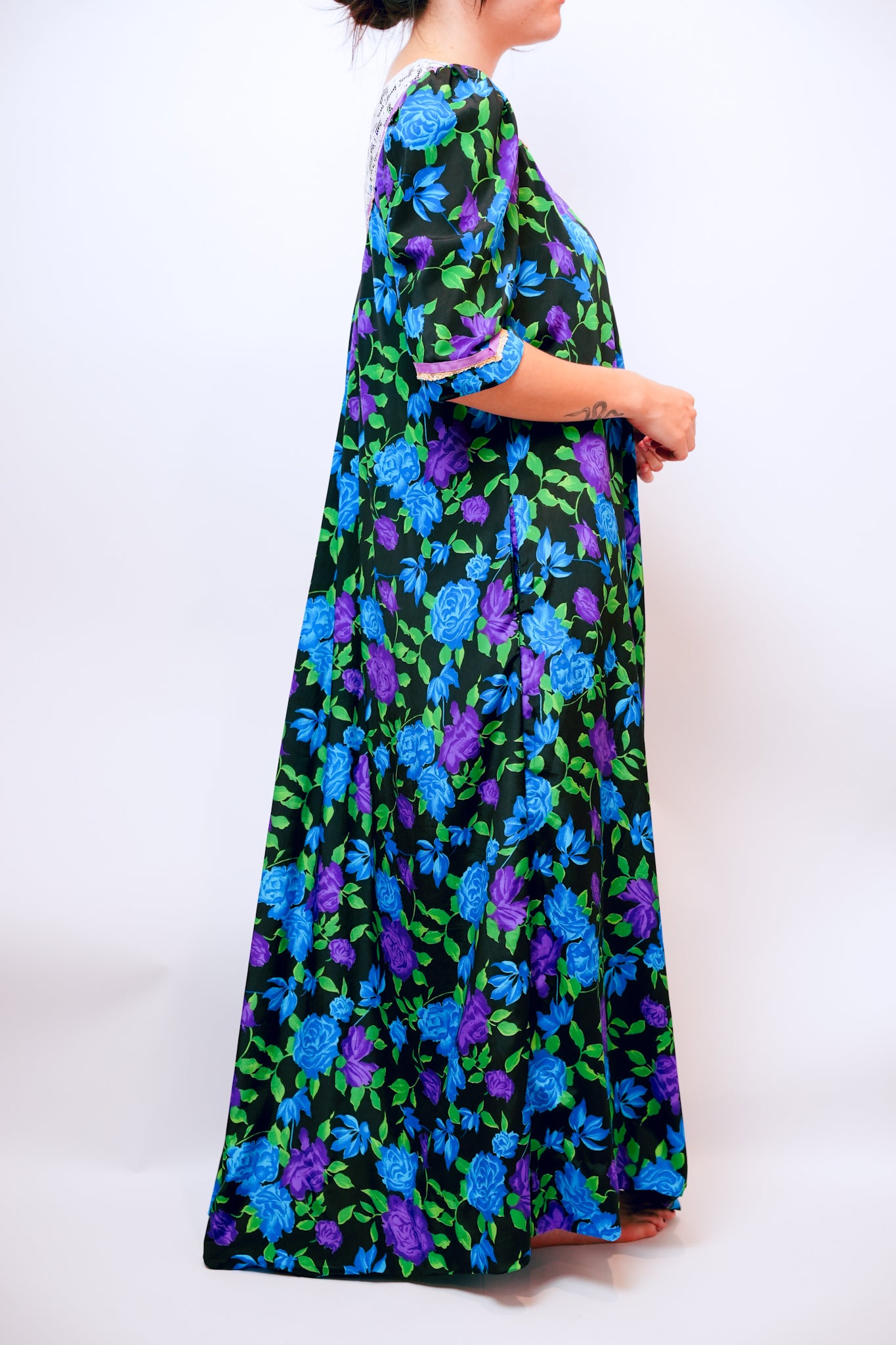 1970s Muumuu Factory Lace Collar Mu'umu'u