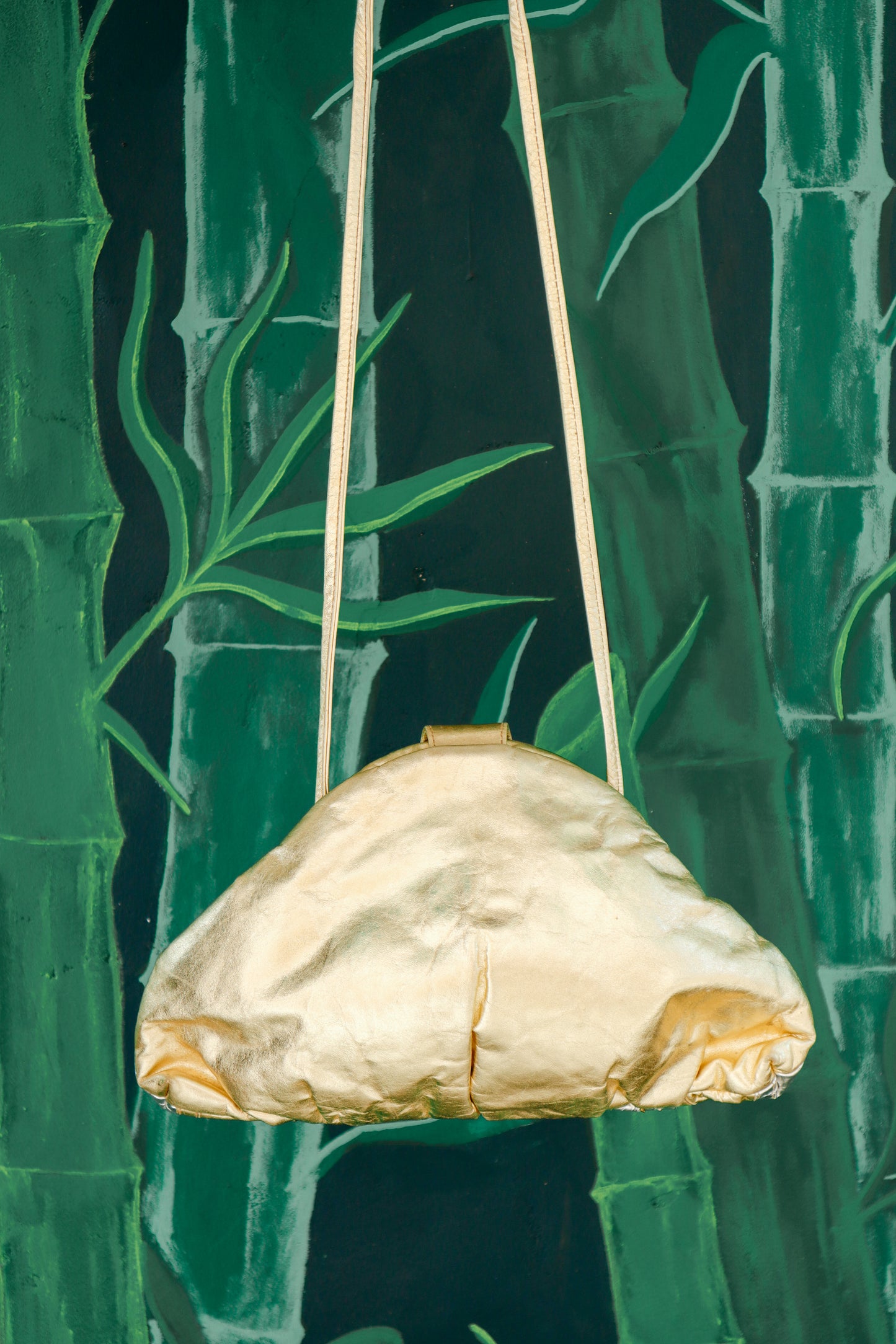 Vintage Gold and Silver Clamshell Crossbody Bag