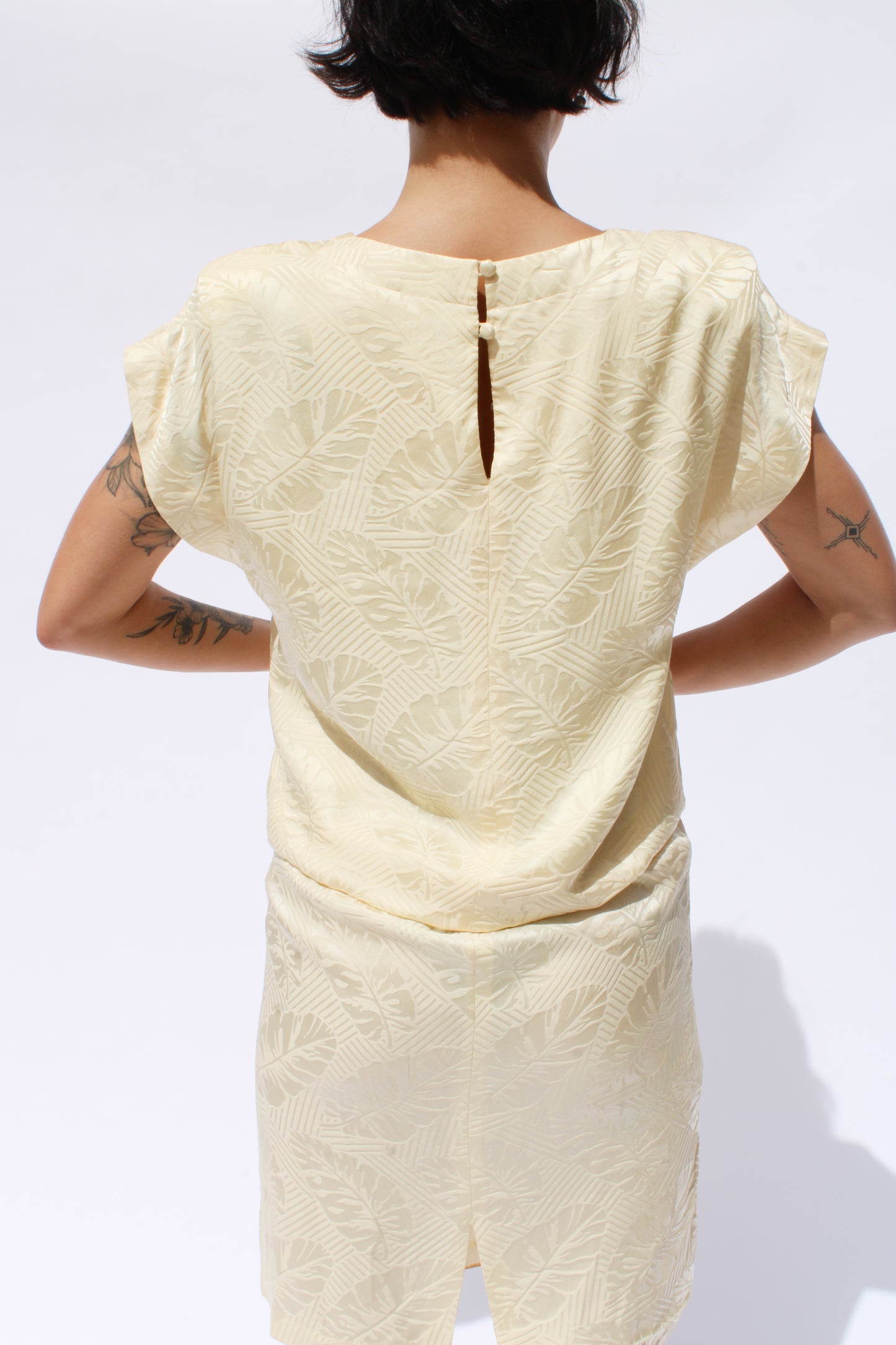 1980s Buttercream Leaf Damask Print Silk Mini Dress