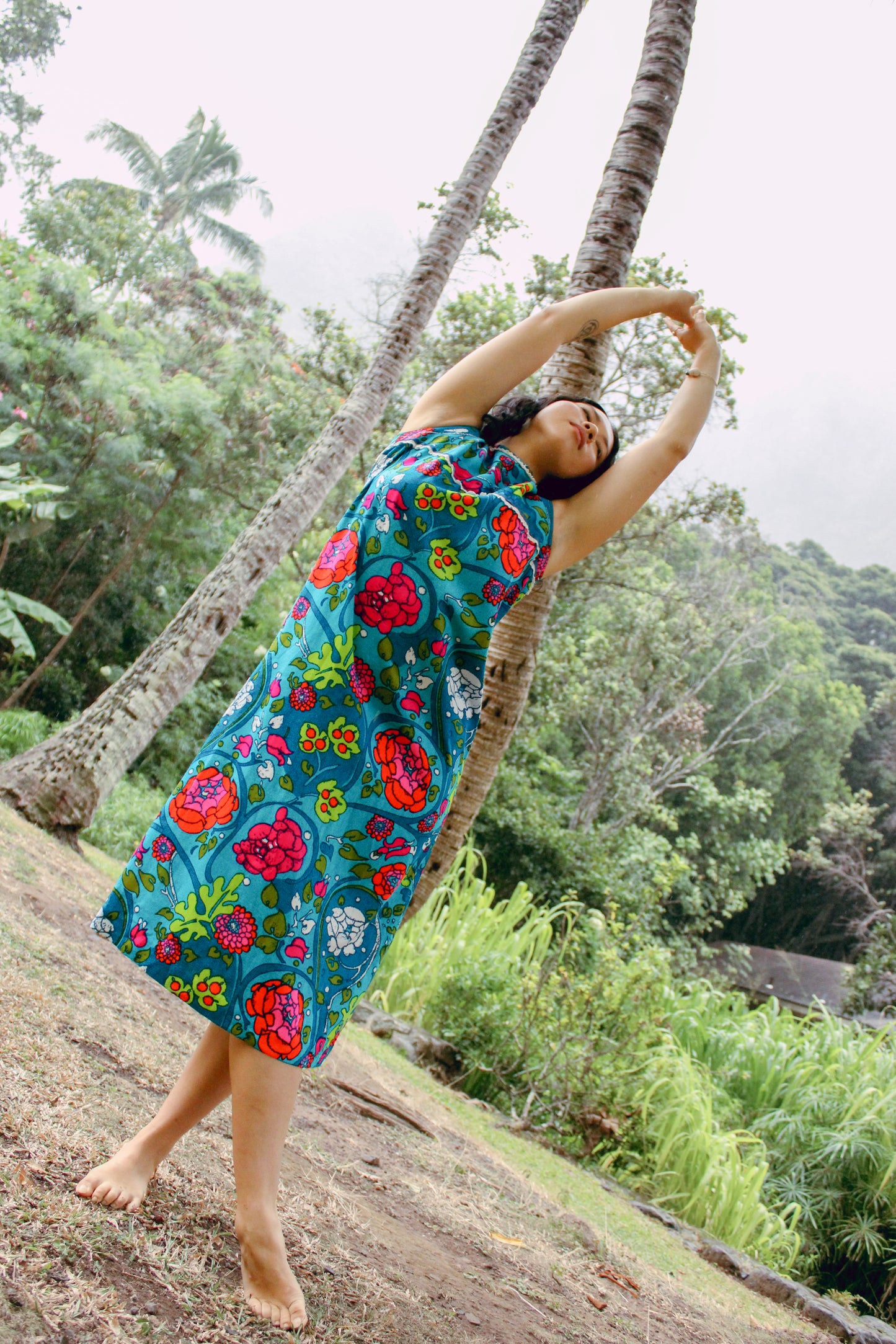 1960's Blue Floral Muʻumuʻu