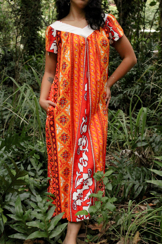 1970's Royal Hawaiian Print Muʻumuʻu