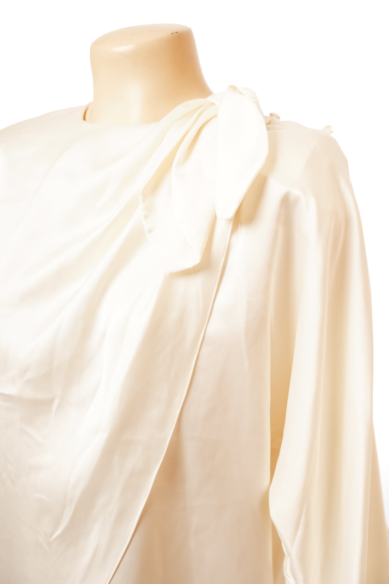 1980s Chaus Bow Blouse