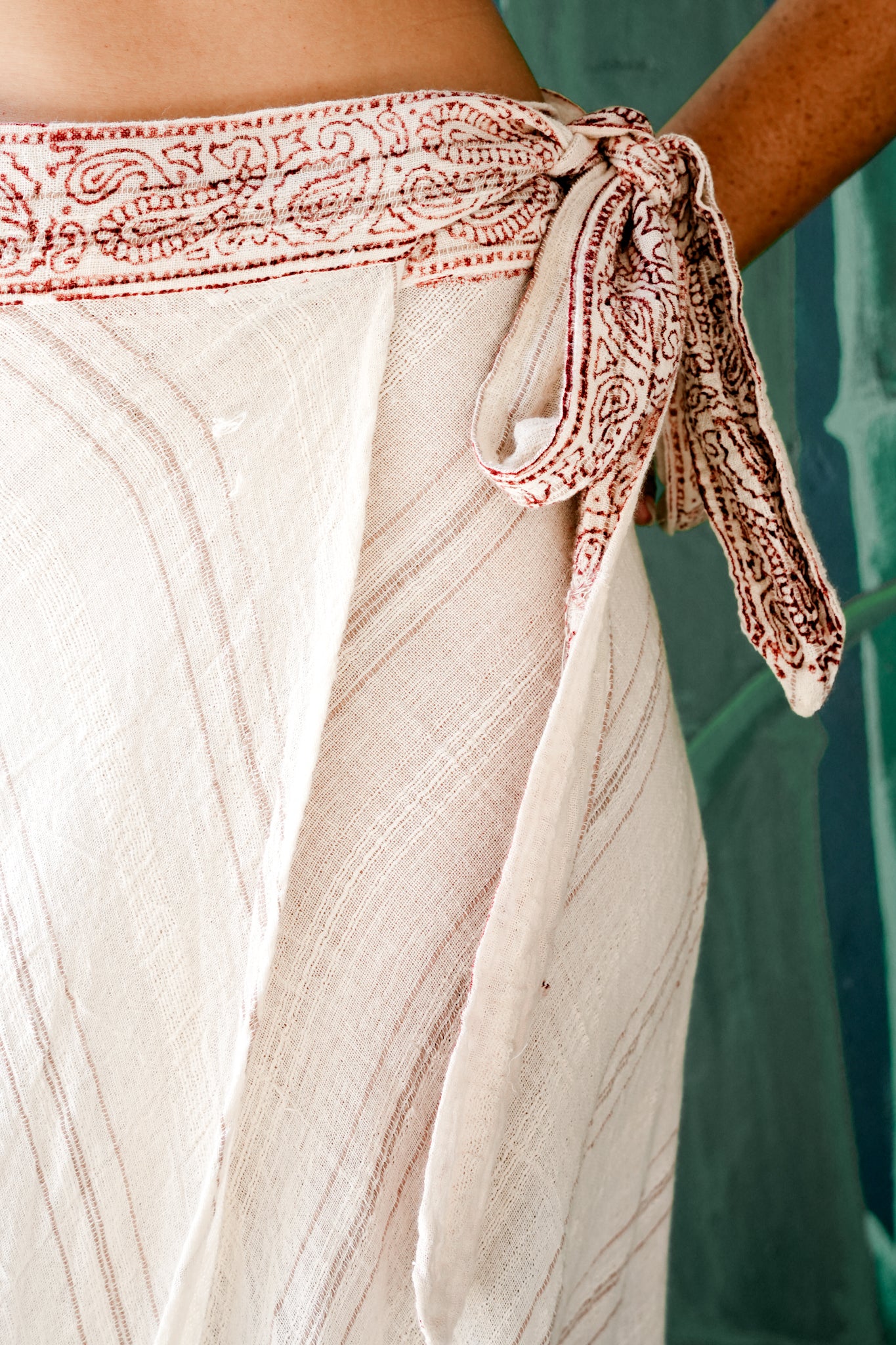 1970's White Cotton Wrap Skirt