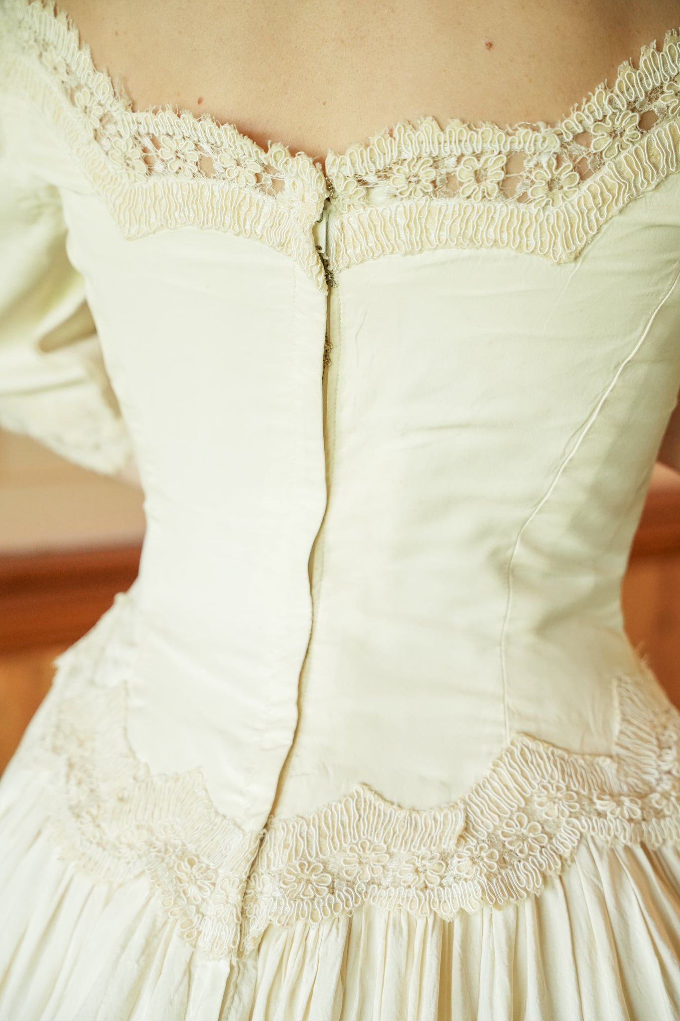 Vintage Quarter Sleeve Bridal Gown