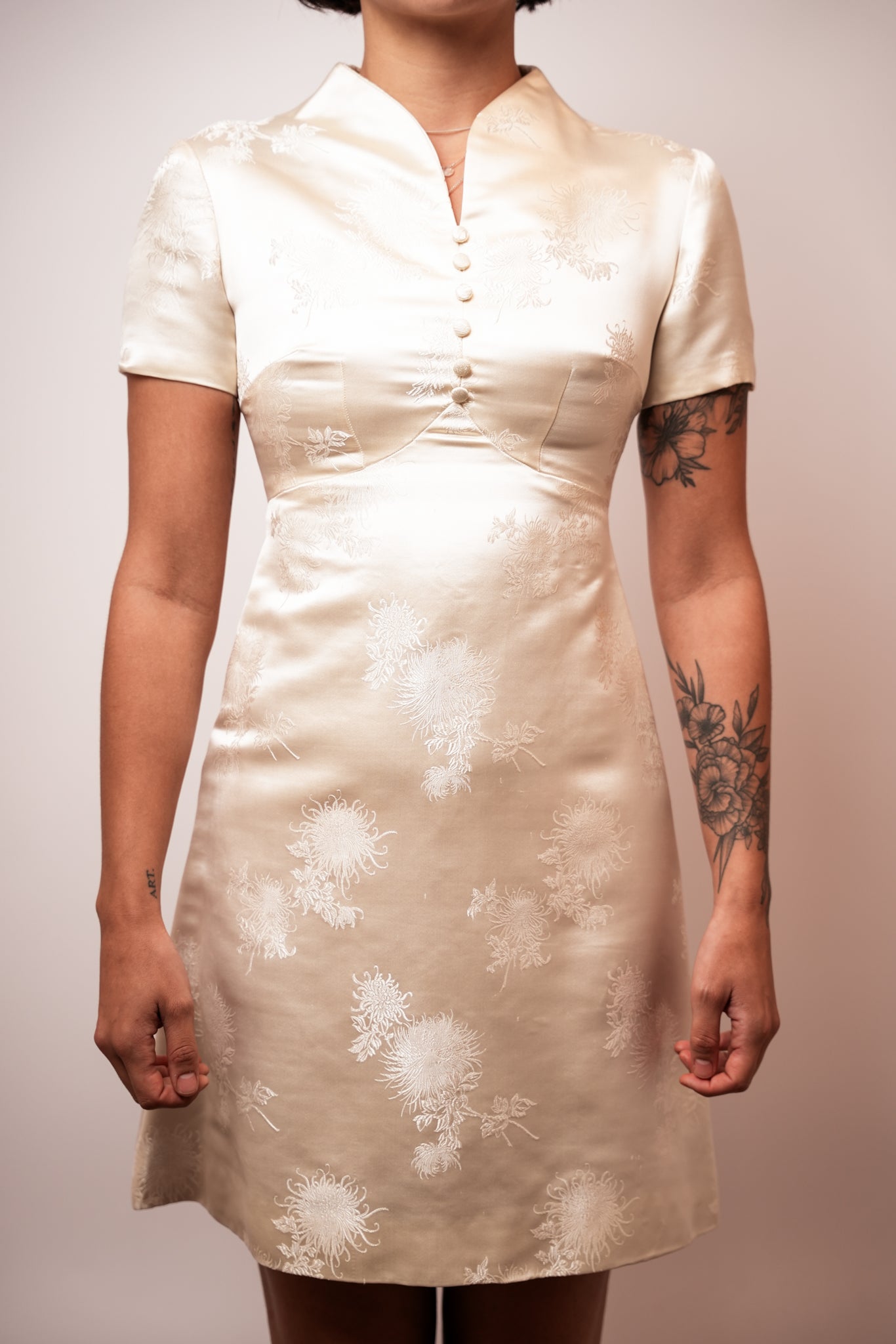 Vintage White Silk Bridal Qipao