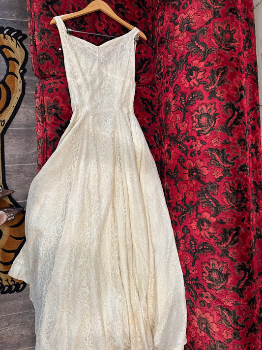 1960's Cream Lace Wedding Dress