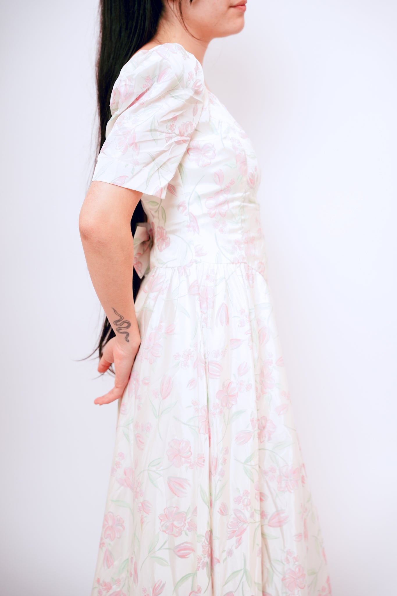 1980s Handmade White Floral Bow Gown