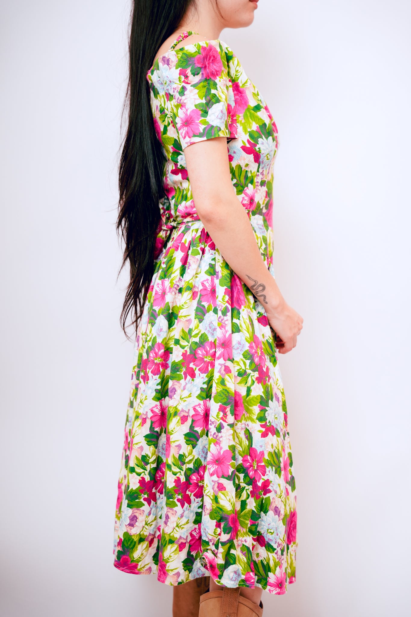 1980s Expo Off the Shoulder Dress