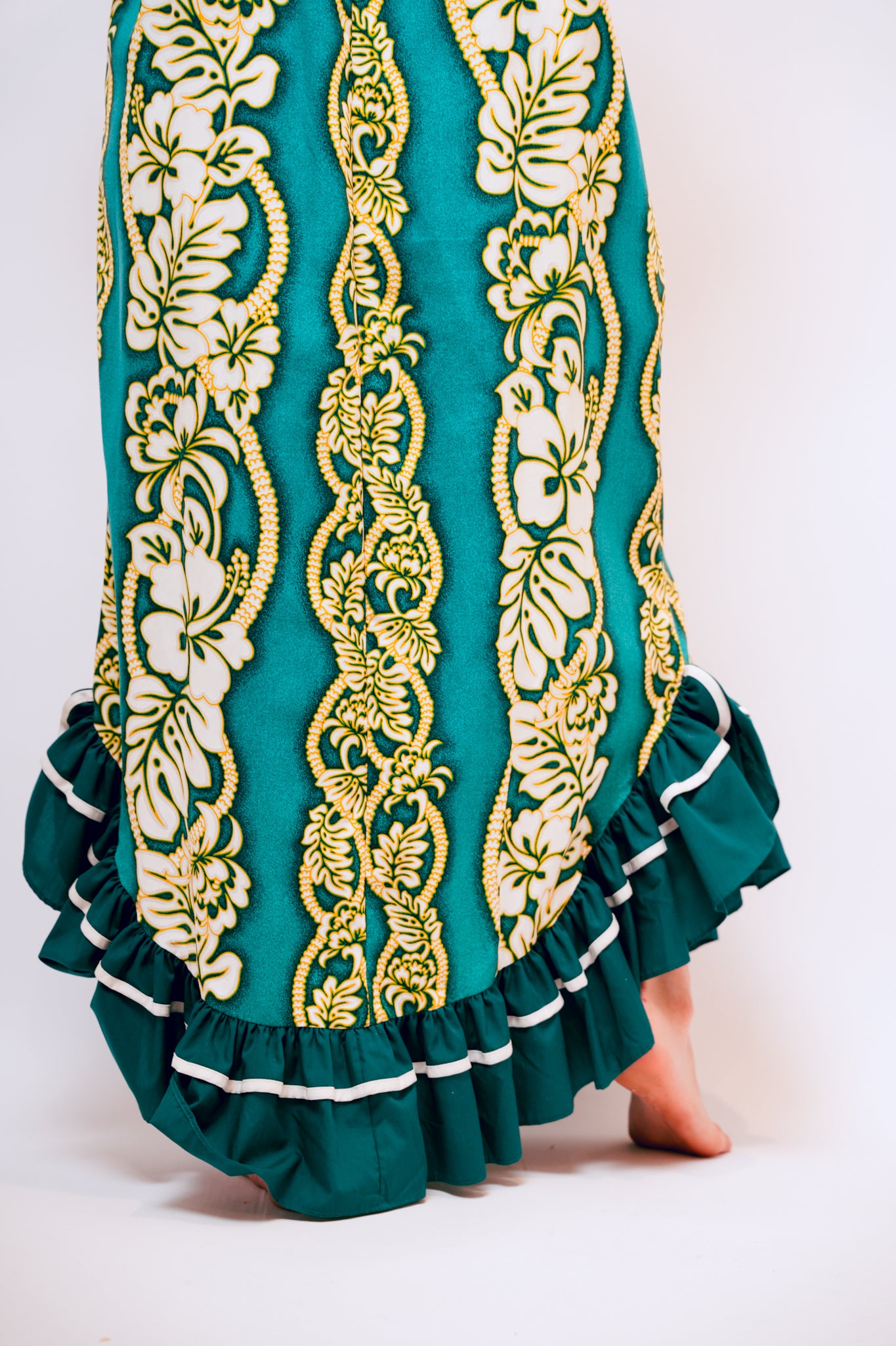 1970s Made in Hawaii Teal Mu'umu'u