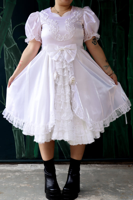 1980s Perfectly Poofy Wedding Dress