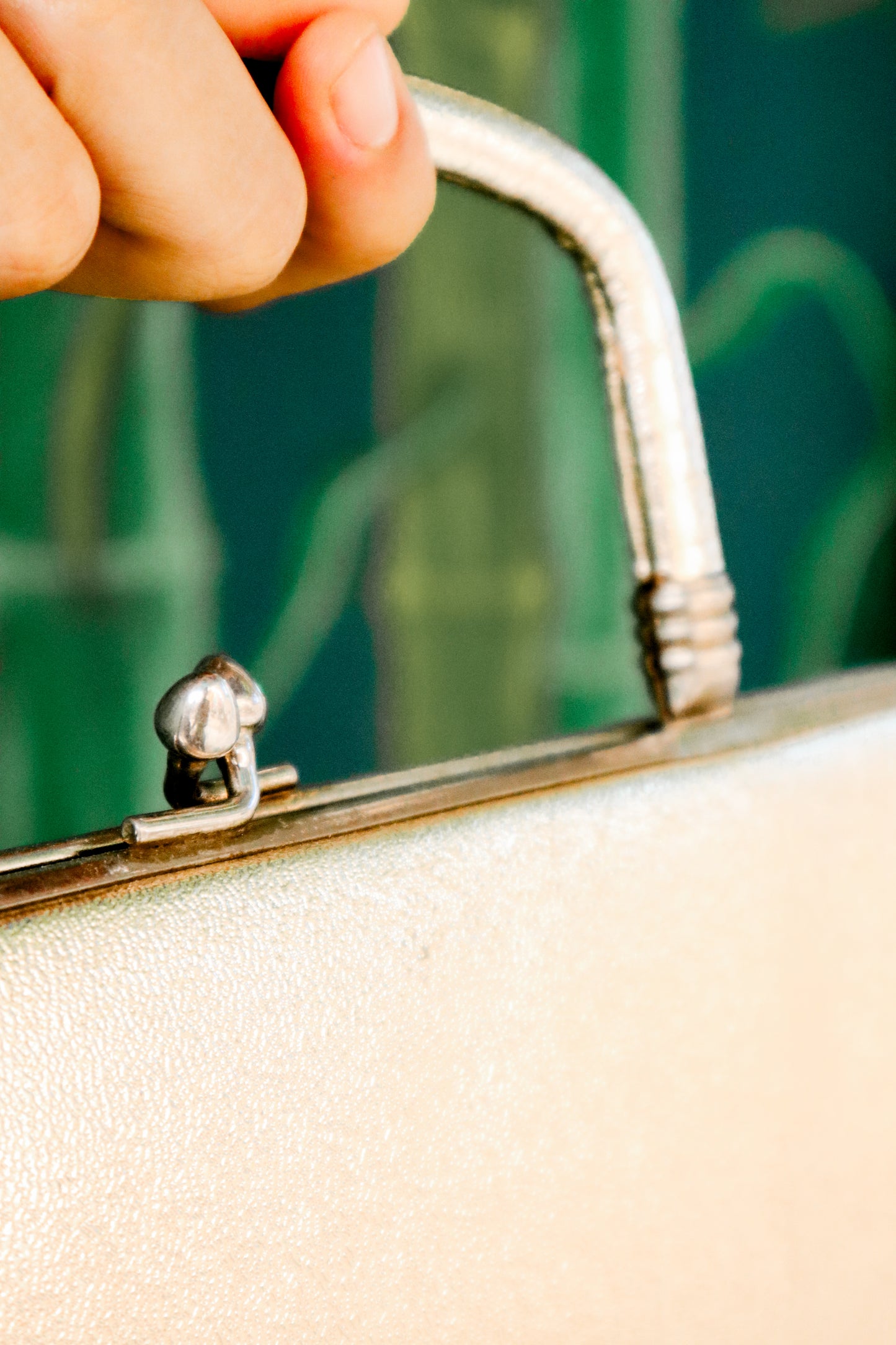 Vintage Gold Shimmer Clasping Bag