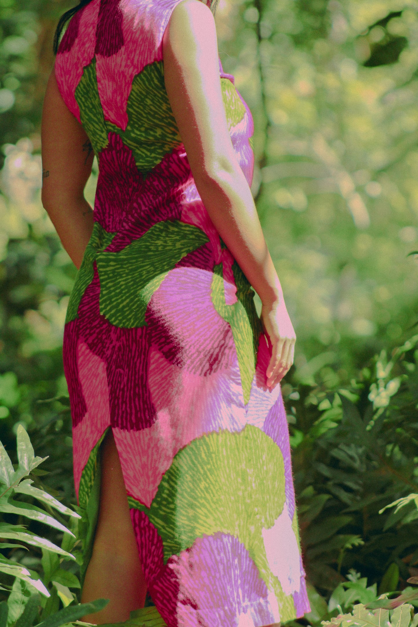 1970's Vibrant Printed Muʻumuʻu