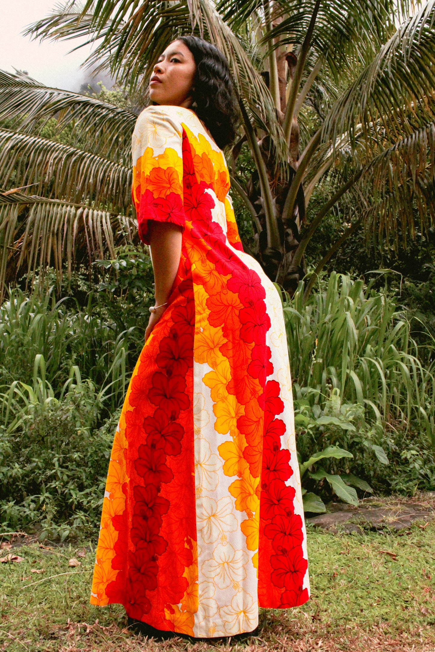 1960s Ui-Maikai Barkcloth Sunset Hau Aloha Dress